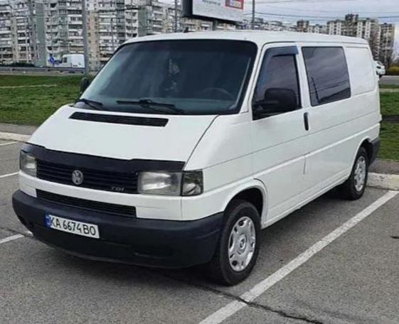 Продам Volkswagen T4 (Transporter) пасс. 2000 года в Киеве