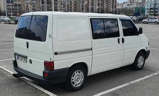 Продам Volkswagen T4 (Transporter) пасс. 2000 года в Киеве