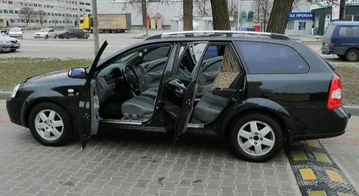 Продам Chevrolet Lacetti 2008 года в Киеве