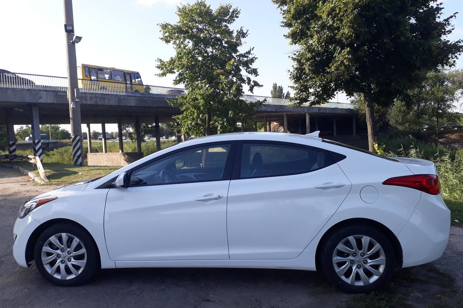 Продам Hyundai Elantra 2012 года в Днепре