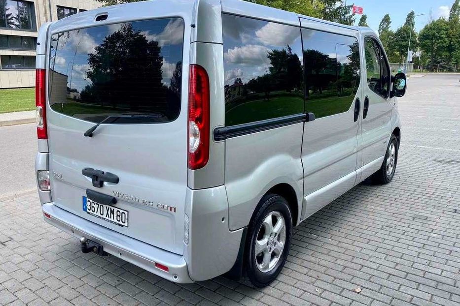 Продам Opel Vivaro пасс. 2009 года в г. Иршава, Закарпатская область