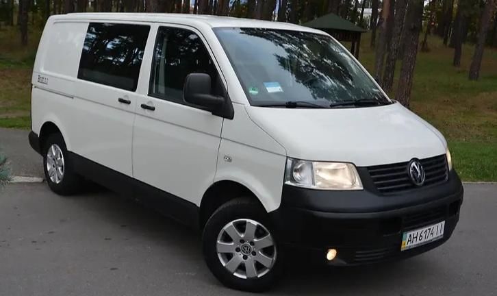 Продам Volkswagen T5 (Transporter) пасс. 2008 года в Киеве