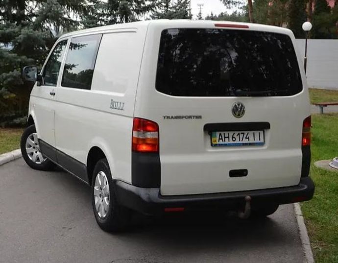 Продам Volkswagen T5 (Transporter) пасс. 2008 года в Киеве