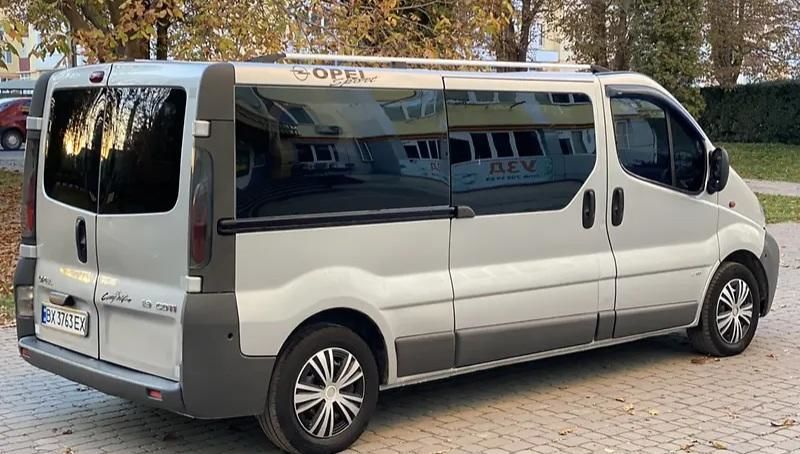 Продам Opel Vivaro пасс. 2004 года в Киеве