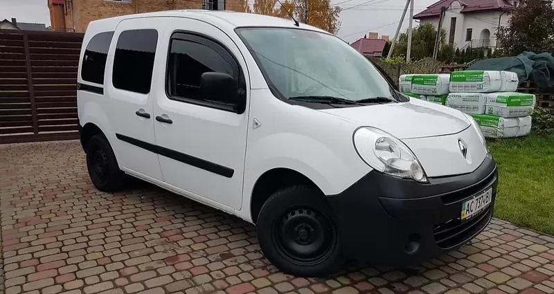 Продам Renault Kangoo пасс. 2010 года в Киеве