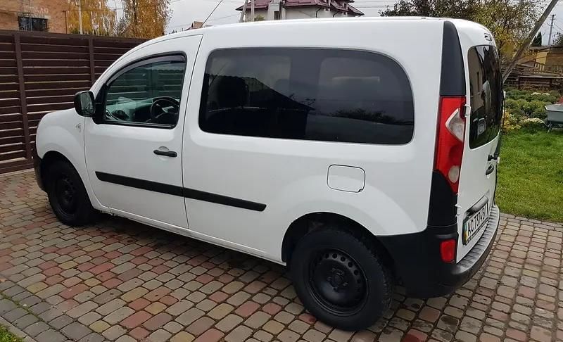 Продам Renault Kangoo пасс. 2010 года в Киеве