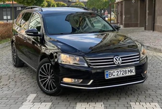 Продам Volkswagen Passat B7 2012 года в Киеве