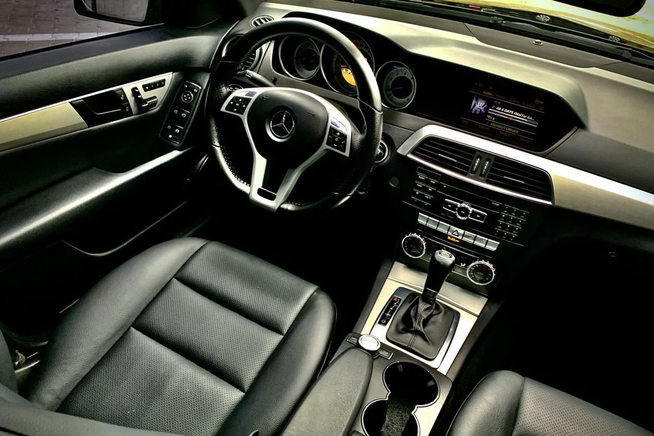 Продам Mercedes-Benz C-Class 3.0 4matic AMG 2011 года в Киеве