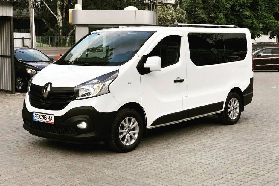 Продам Renault Trafic пасс. Пассажир 2015 года в Днепре