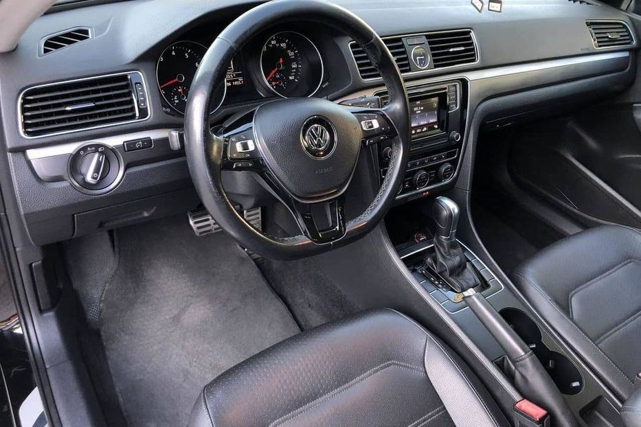 Продам Volkswagen Passat B8 2016 года в Днепре