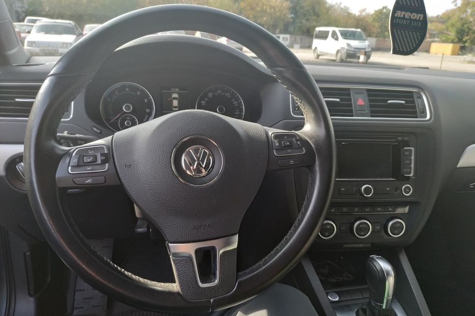 Продам Volkswagen Jetta 2013 года в г. Кривой Рог, Днепропетровская область