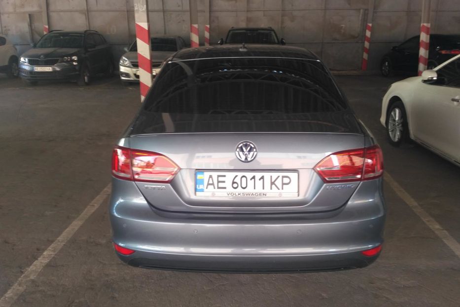 Продам Volkswagen Jetta 2013 года в г. Кривой Рог, Днепропетровская область