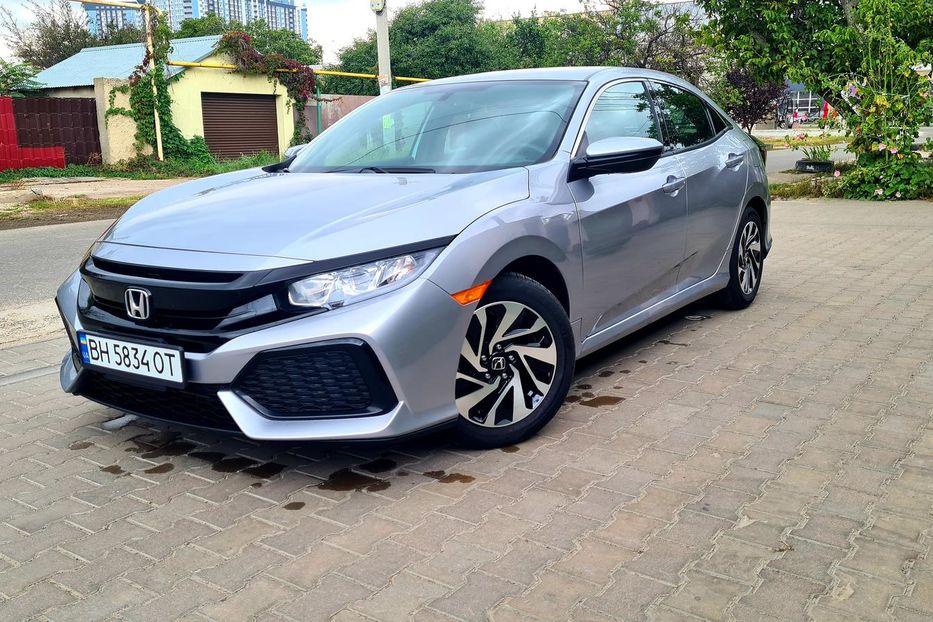 Продам Honda Civic 2018 года в Одессе