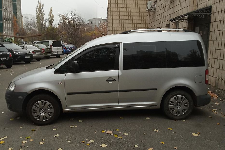 Продам Volkswagen Caddy пасс. 2005 года в Киеве