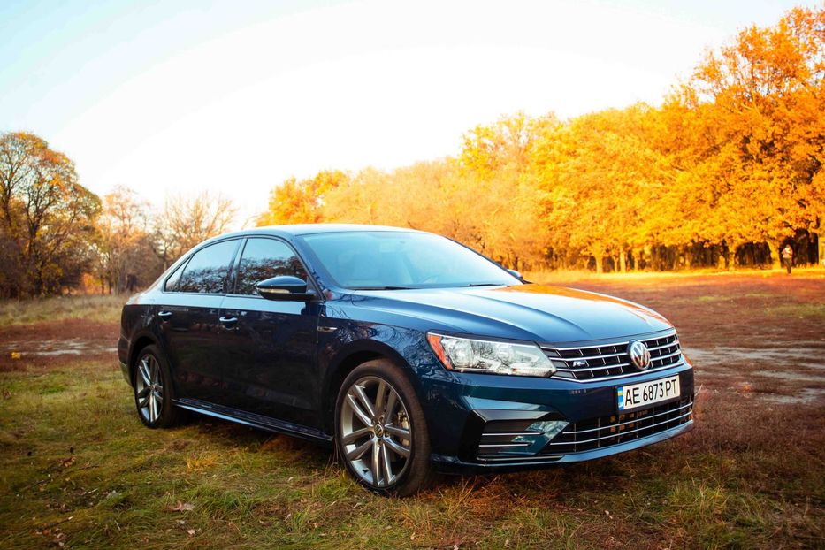 Продам Volkswagen Passat B8 R line 2018 года в Днепре