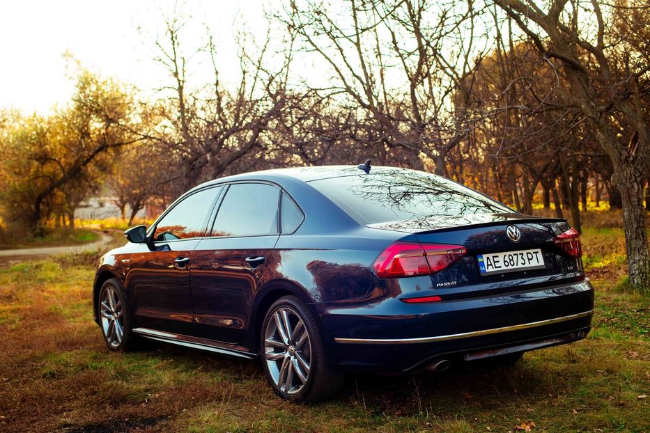 Продам Volkswagen Passat B8 R line 2018 года в Днепре