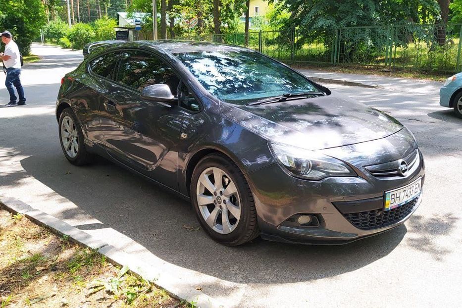 Продам Opel Astra J GTS 2012 года в г. Ирпень, Киевская область