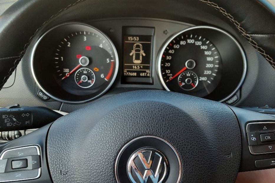 Продам Volkswagen Golf  VI 2013 года в г. Умань, Черкасская область