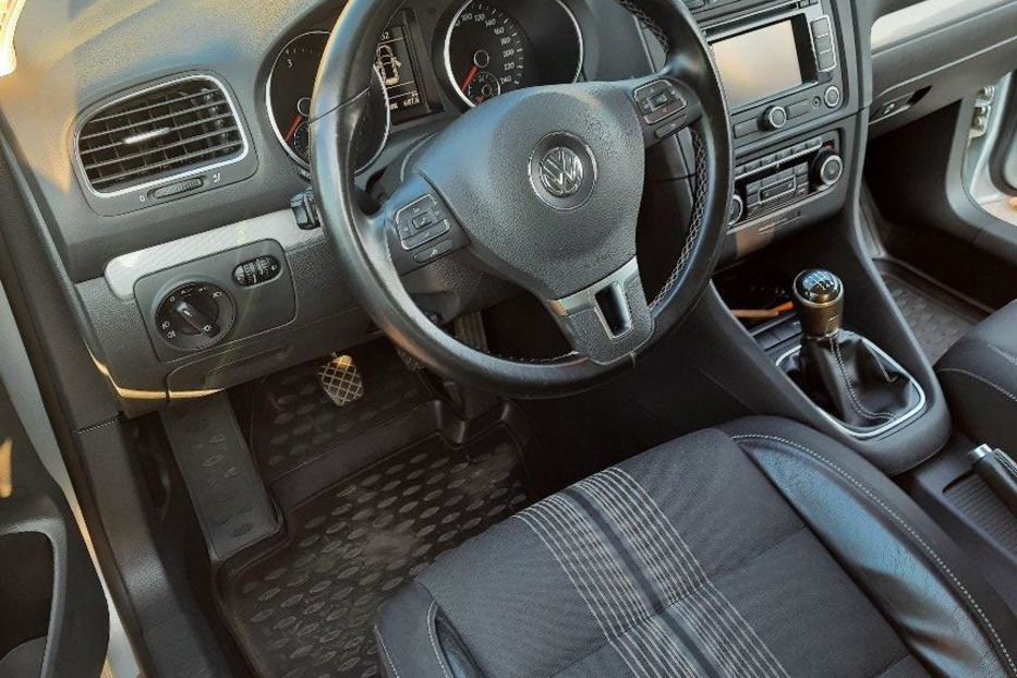 Продам Volkswagen Golf  VI 2013 года в г. Умань, Черкасская область
