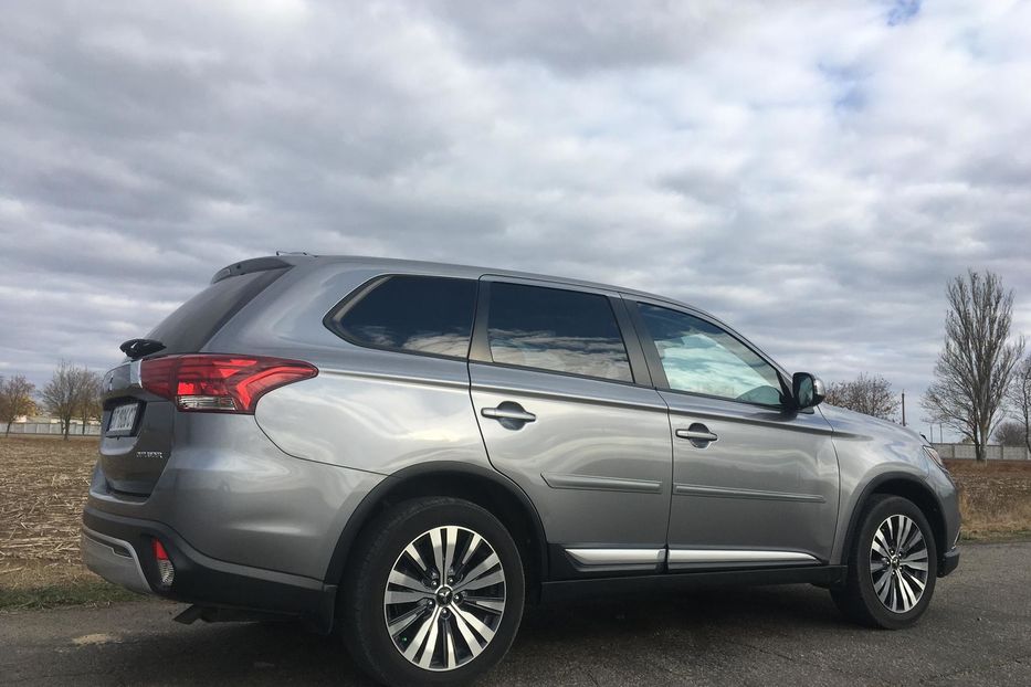 Продам Mitsubishi Outlander Super stan 2019 года в Херсоне