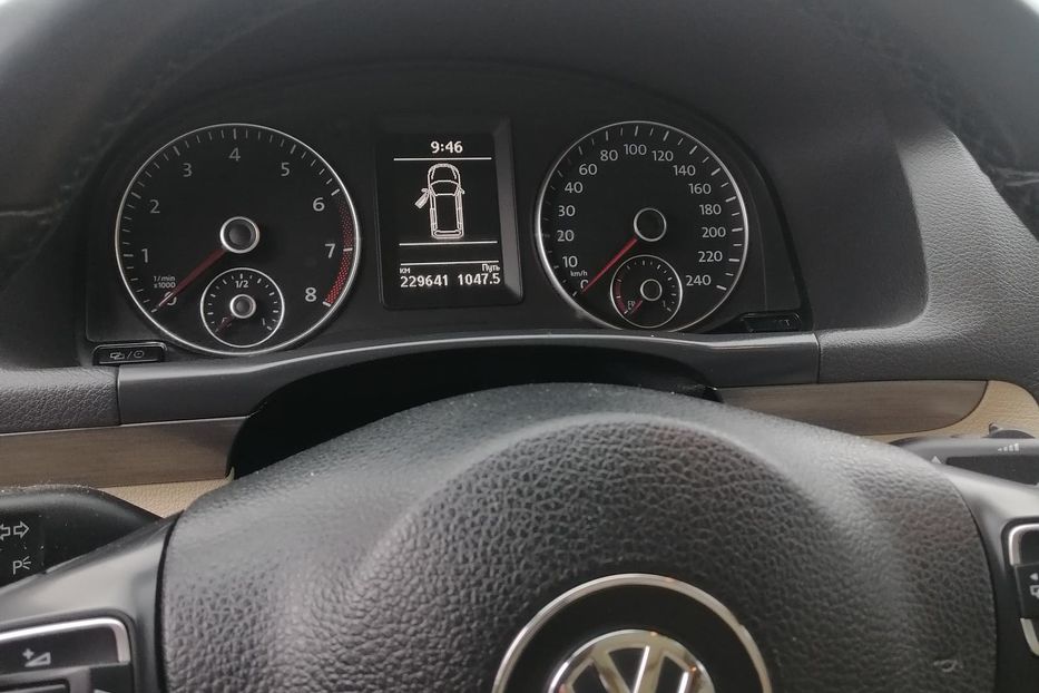 Продам Volkswagen Touran 1,4 tsi ecofuel 2014 года в Виннице