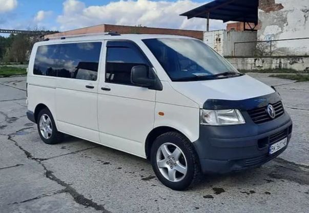 Продам Volkswagen T5 (Transporter) пасс. 2008 года в г. Яготин, Киевская область