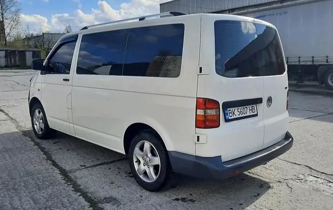 Продам Volkswagen T5 (Transporter) пасс. 2008 года в г. Яготин, Киевская область