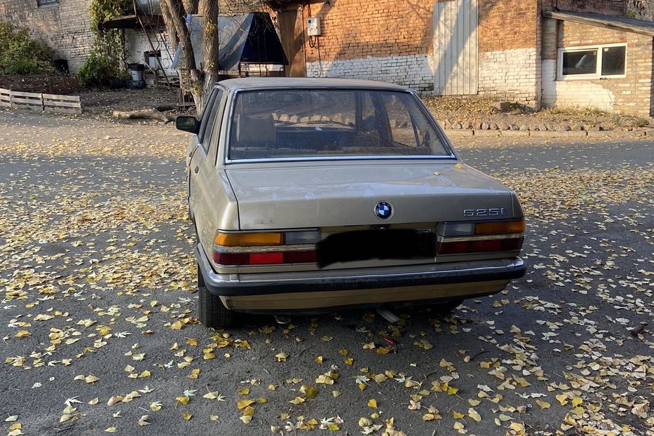 Продам BMW 525 1982 года в Киеве