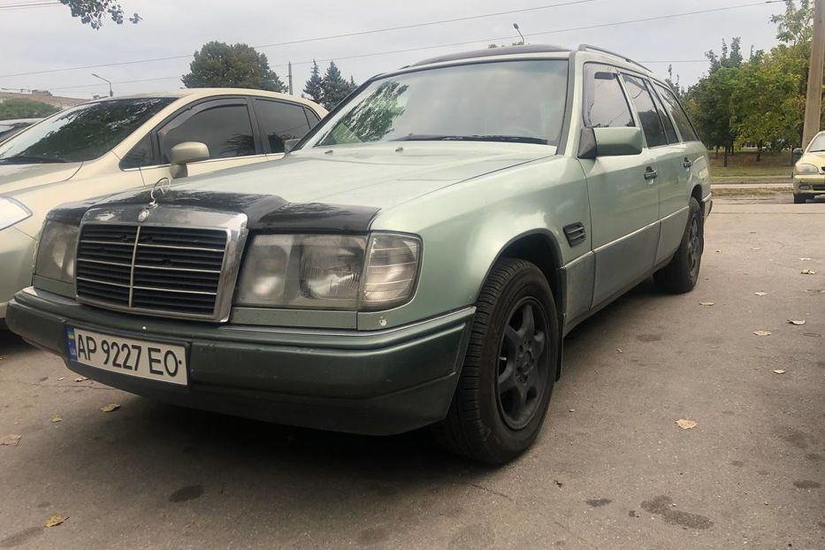 Продам Mercedes-Benz E-Class E250 в 124 кузове 1988 года в Запорожье