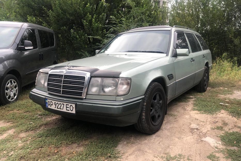 Продам Mercedes-Benz E-Class E250 в 124 кузове 1988 года в Запорожье