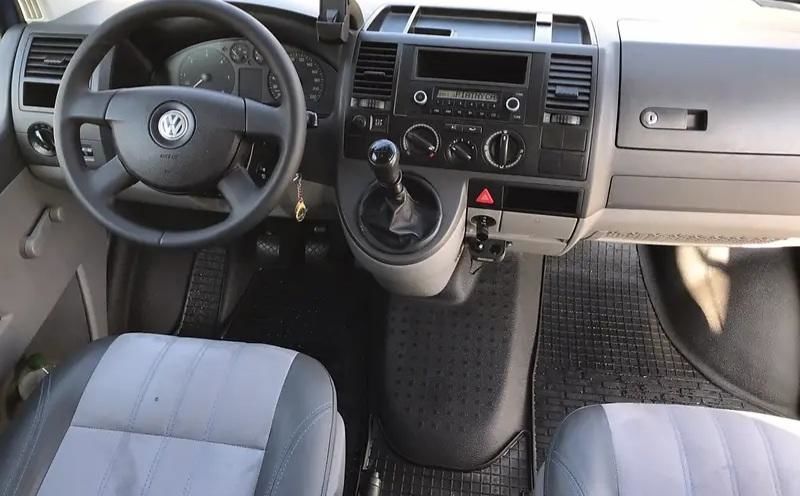 Продам Volkswagen T5 (Transporter) пасс. 2008 года в г. Яготин, Киевская область