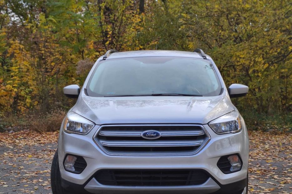 Продам Ford Escape AWD 2018 года в Днепре