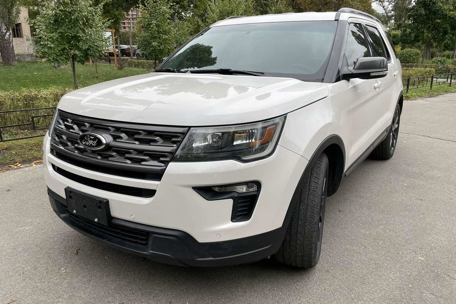 Продам Ford Explorer Black Edition 2017 года в Киеве