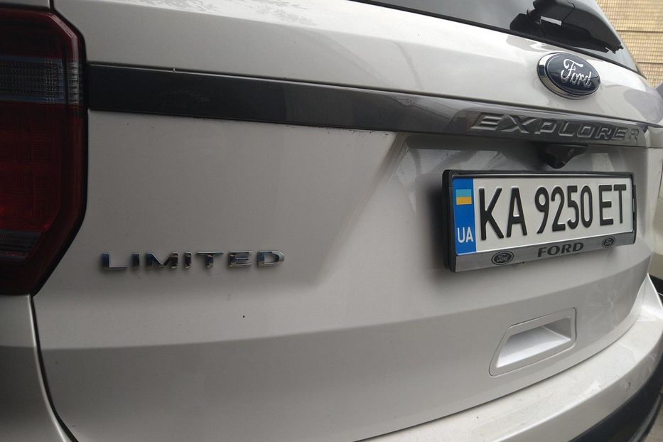 Продам Ford Explorer Black Edition 2017 года в Киеве