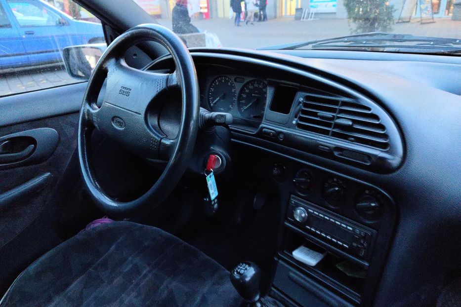 Продам Ford Mondeo 1995 года в г. Першотравенск, Днепропетровская область