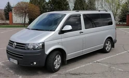 Продам Volkswagen T5 (Transporter) пасс. 2012 года в г. Яготин, Киевская область