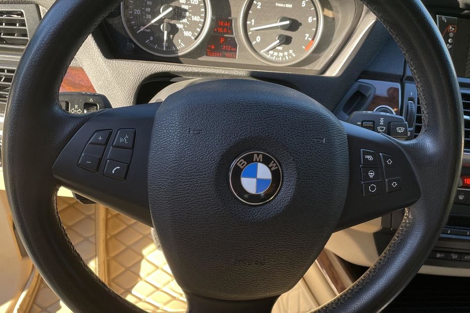 Продам BMW X5 2013 года в г. Ирпень, Киевская область