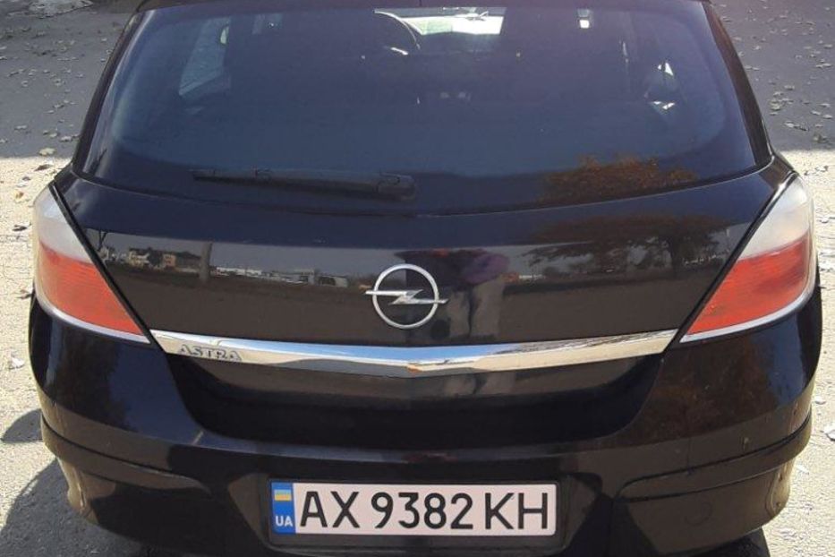 Продам Opel Astra H 2006 года в Харькове