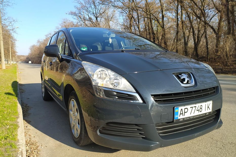 Продам Peugeot 5008 2011 года в Запорожье