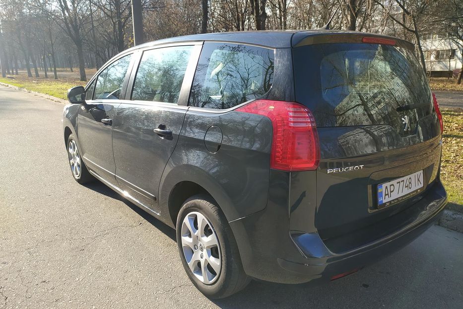 Продам Peugeot 5008 2011 года в Запорожье