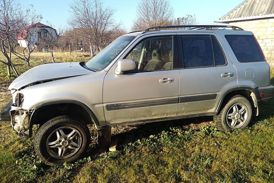 Продам Honda CR-V 2000 года в Черновцах