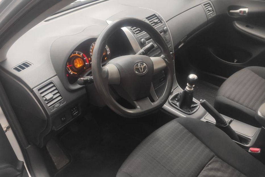 Продам Toyota Corolla 2012 года в Киеве