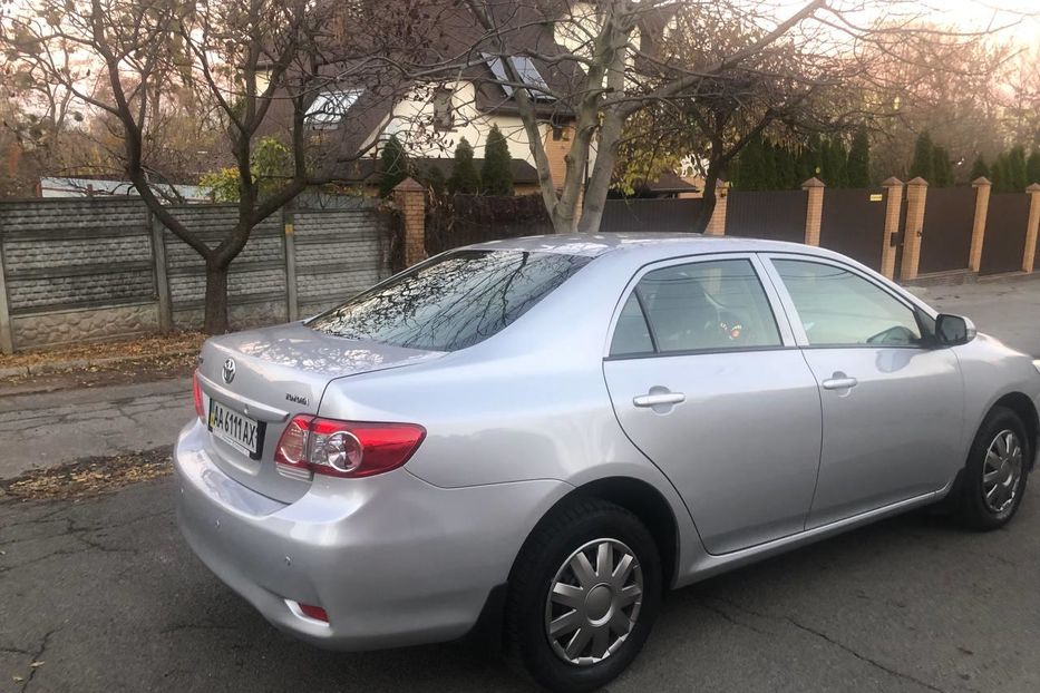 Продам Toyota Corolla 2012 года в Киеве