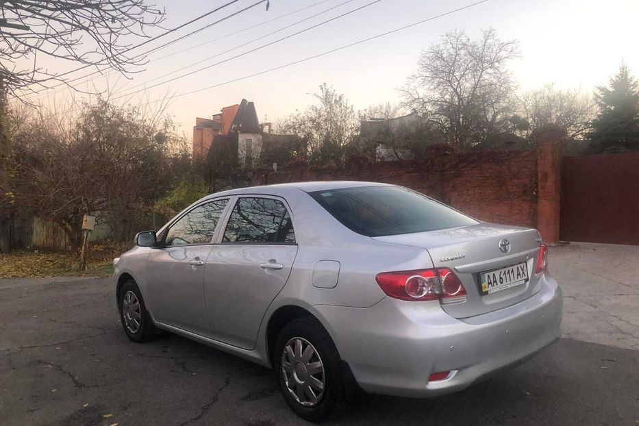 Продам Toyota Corolla 2012 года в Киеве