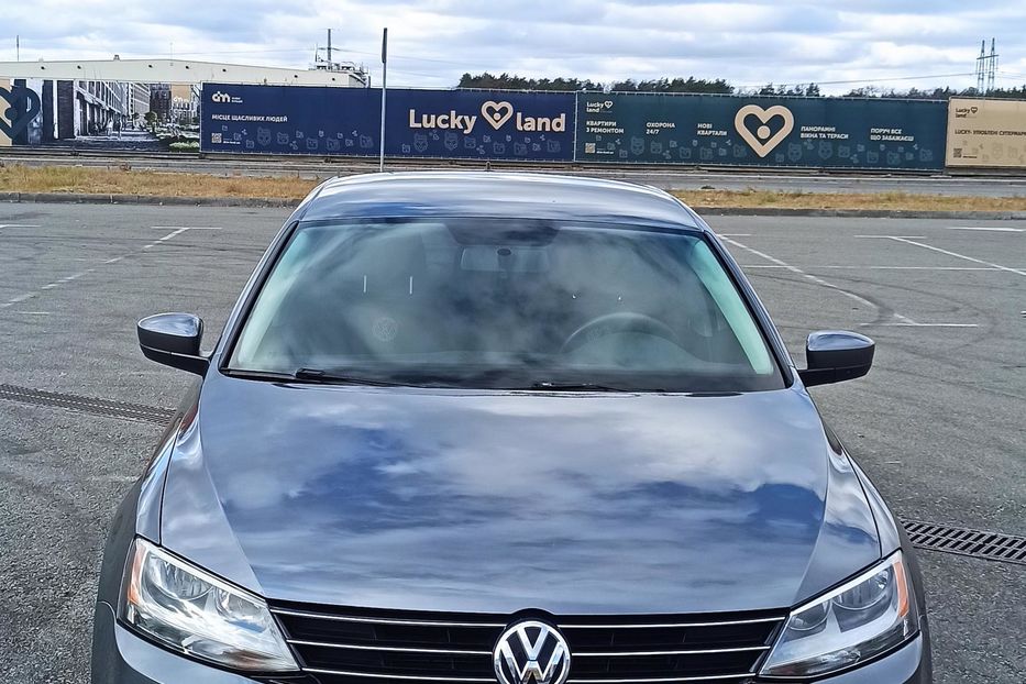 Продам Volkswagen Jetta 2015 года в Киеве