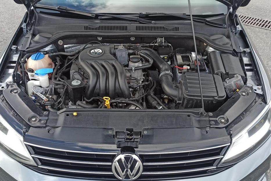 Продам Volkswagen Jetta 2015 года в Киеве