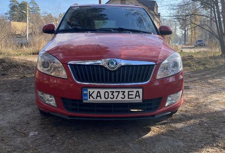 Продам Skoda Fabia Htp  2011 года в Киеве