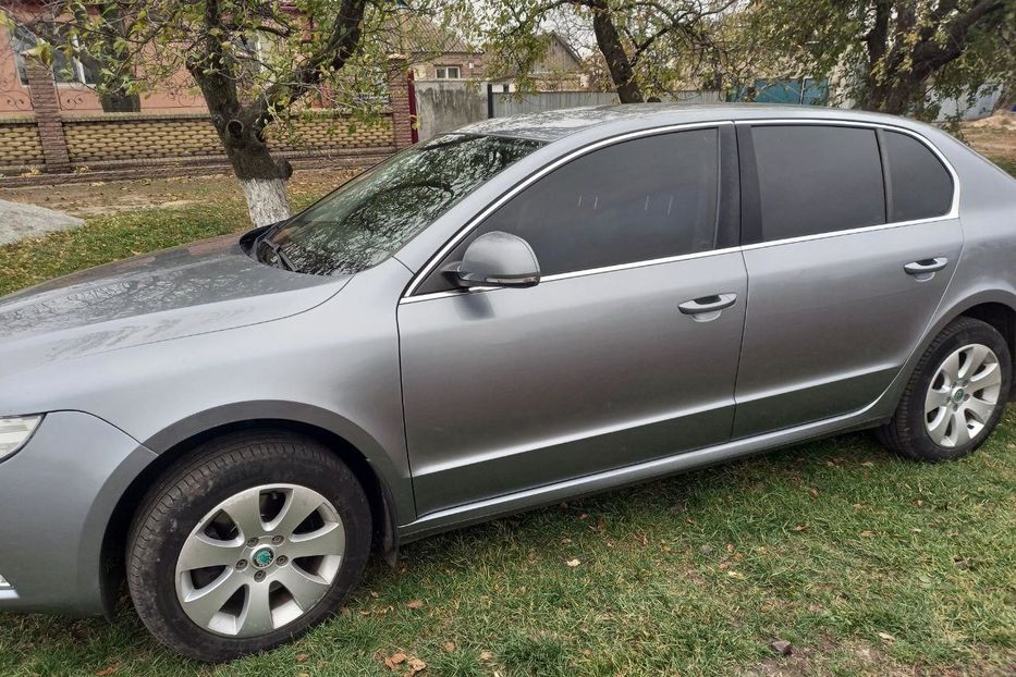 Продам Skoda Superb 2012 года в Харькове