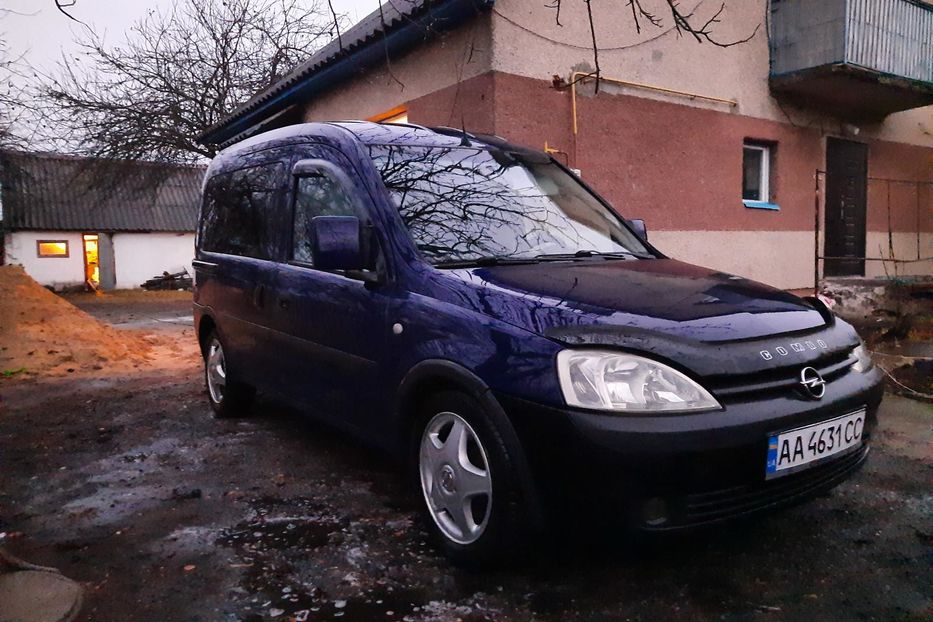 Продам Opel Combo пасс. 2005 года в Киеве