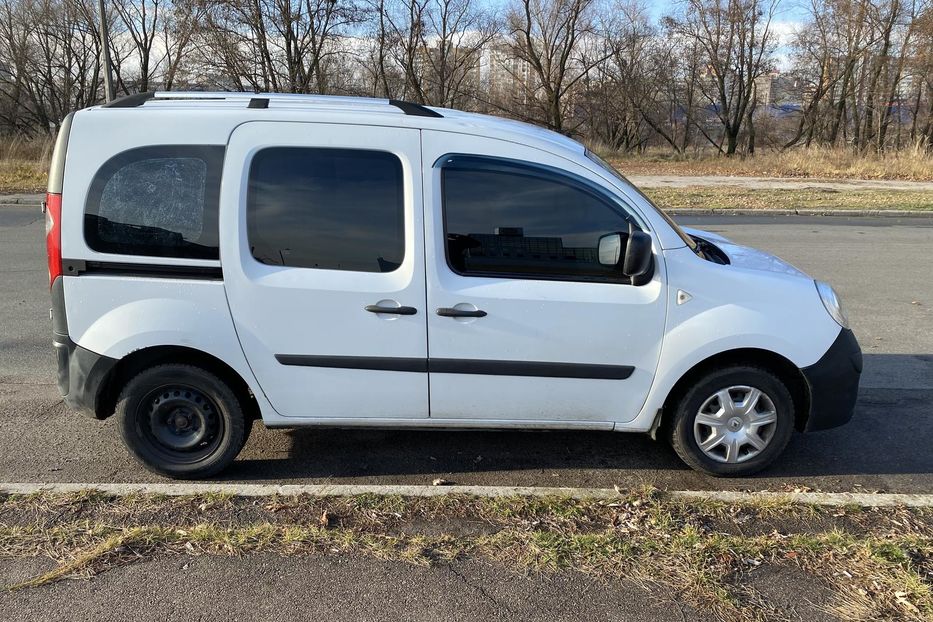 Продам Renault Kangoo пасс. 2009 года в Киеве